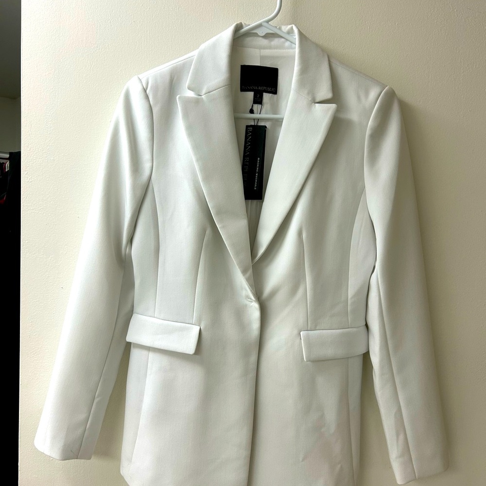 Banana Republic white blazer